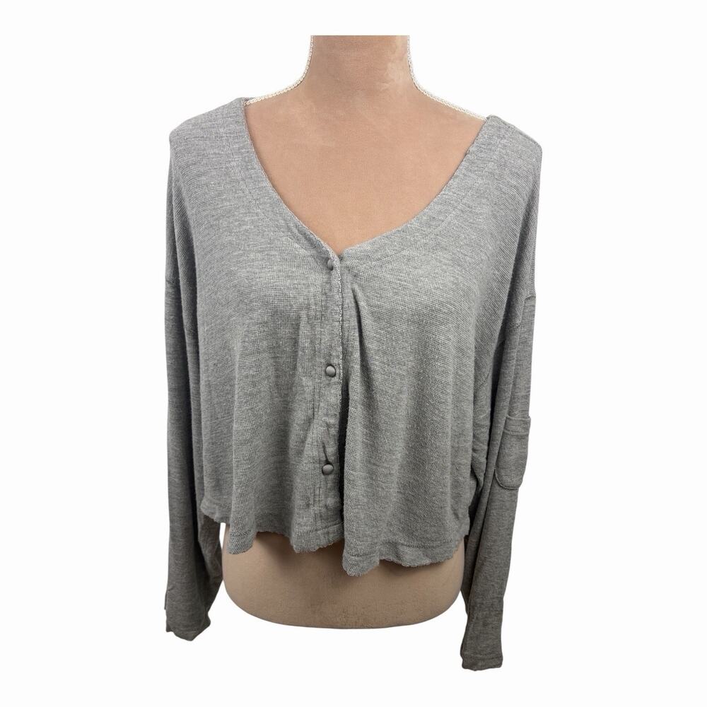 Free People Gray Waffle Knit Cropped Cardigan Womens M Snap Front Boho
